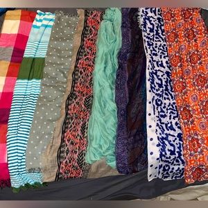 8 Fashion Scarves of all shapes, colors & materials
